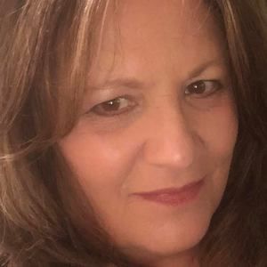 Meet your Posher, Connie